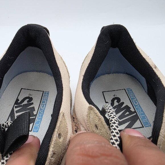 Vans Ultrarange EXO SE Sage- Free Shipping! Vans UltraRange Exo Womens Size 7.5 Beige Brown Casual Lightweight Sneakers